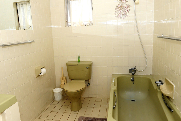Bathroom 4, Olive Room Bed and Breakfast, eThekwini