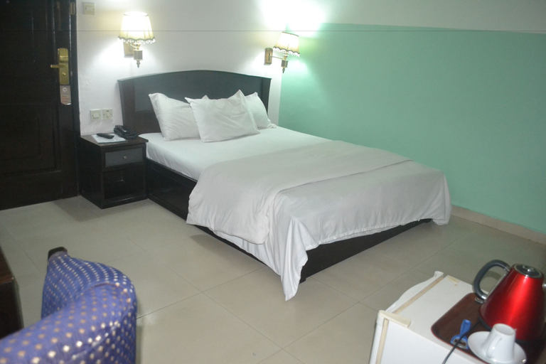 Bedroom 2, Parklane Hotels Limited, Mushin