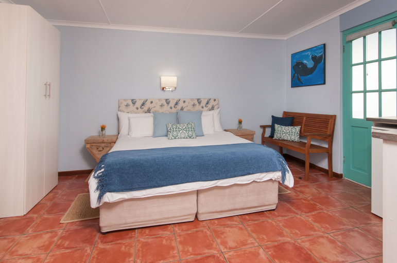 Bedroom 4, 6 Stemmet Lodge, Overberg
