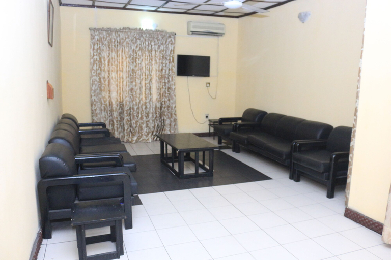 Others 5, Nima Suites, Obio/Akp