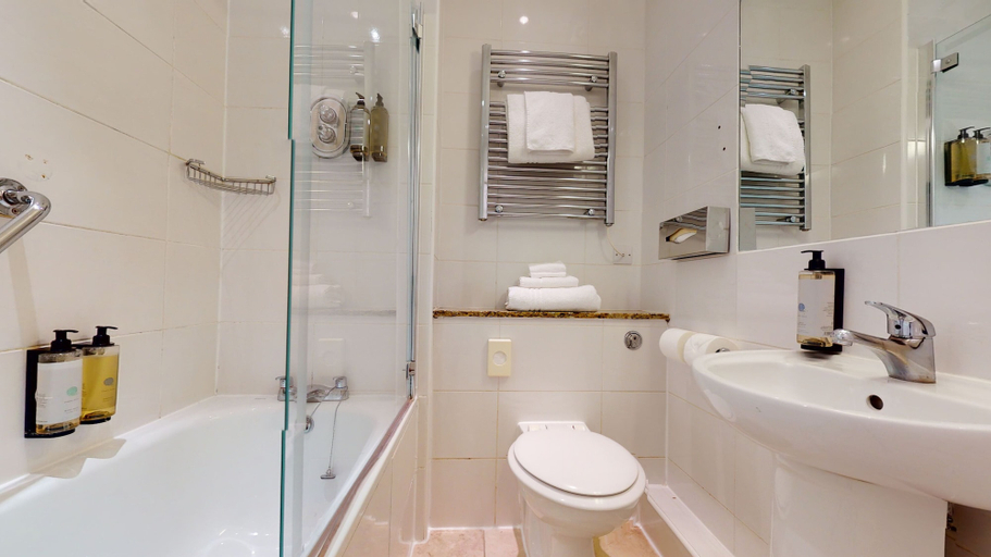 Bathroom 4, The Queen at Chester Hotel - Handwritten Collection, Cheshire West and Chester