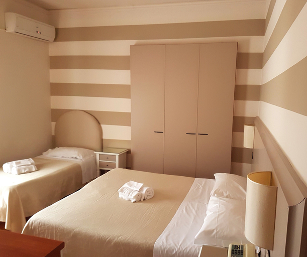 Bedroom 4, Park Hotel, Pistoia