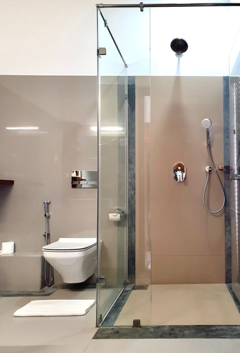 Bathroom 4, Mount Blue Kandy, K.F.G. & G. Korale