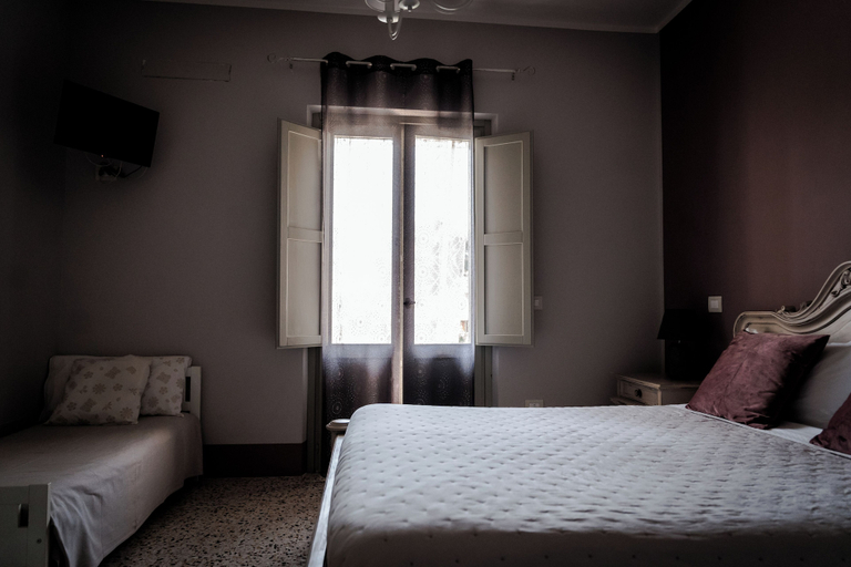 Bedroom 4, LaZita B&B, Terni