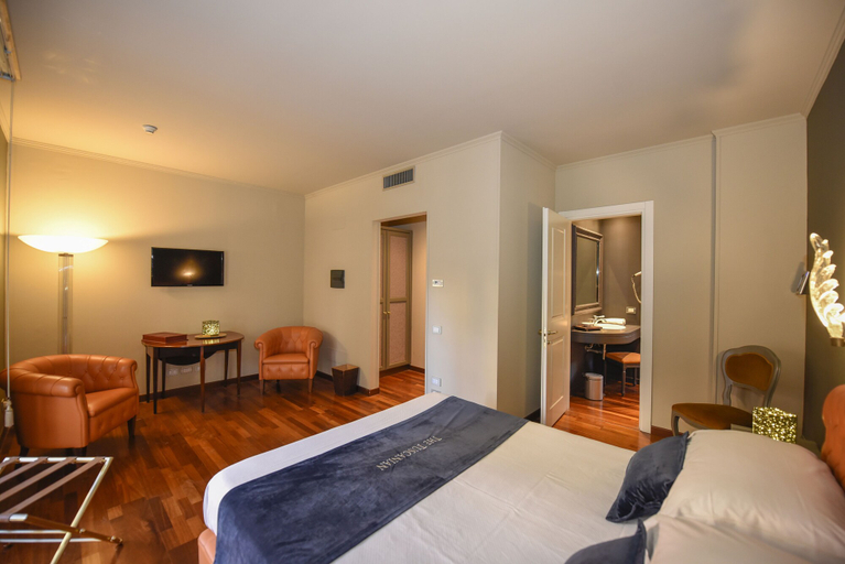 Bedroom 3, The Tuscanian Hotel, Lucca