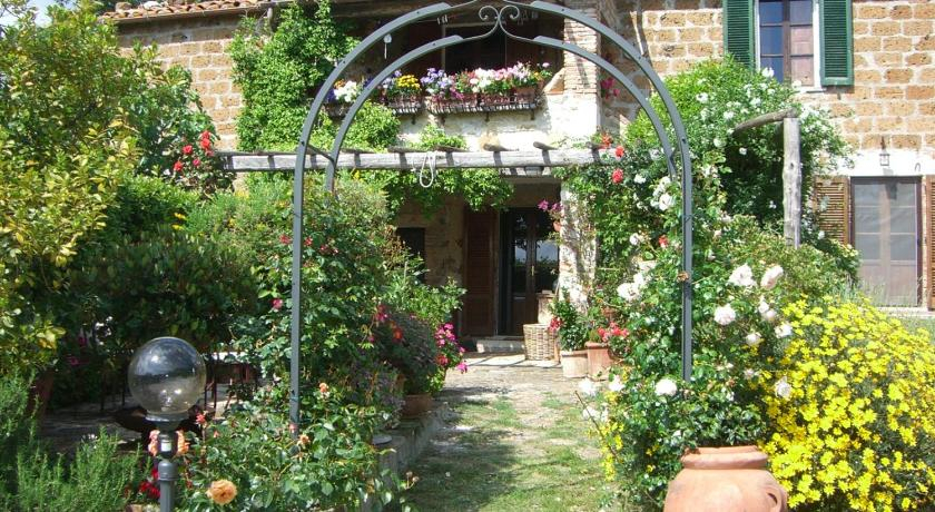 Exterior & Views 1, Le Querciolaie Monte Cavallo - upper apartment, Grosseto