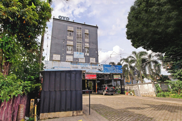 Exterior & Views 1, OYO 90226 Penginapan Sederhana Syariah, Palembang