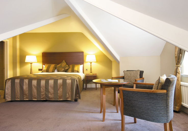 Bedroom 3, Grovefield House Hotel By Uno -FREE PARKING, Buckinghamshire