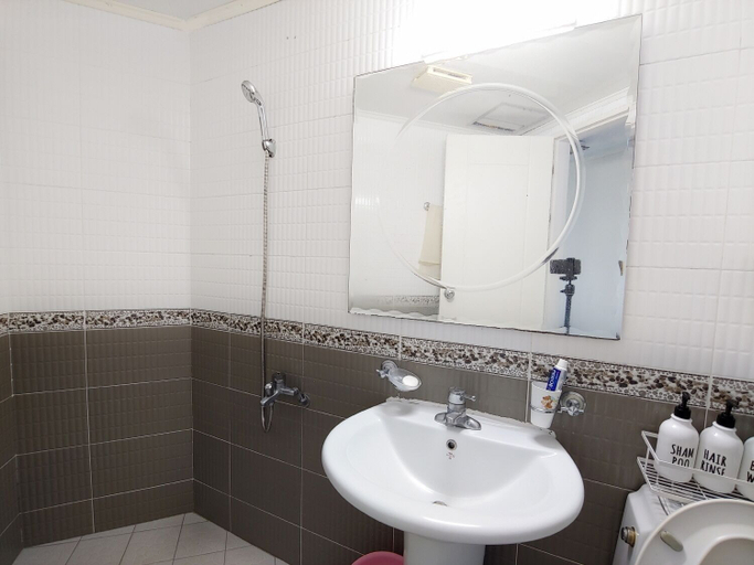 Bathroom 4, The Haus, Jeju