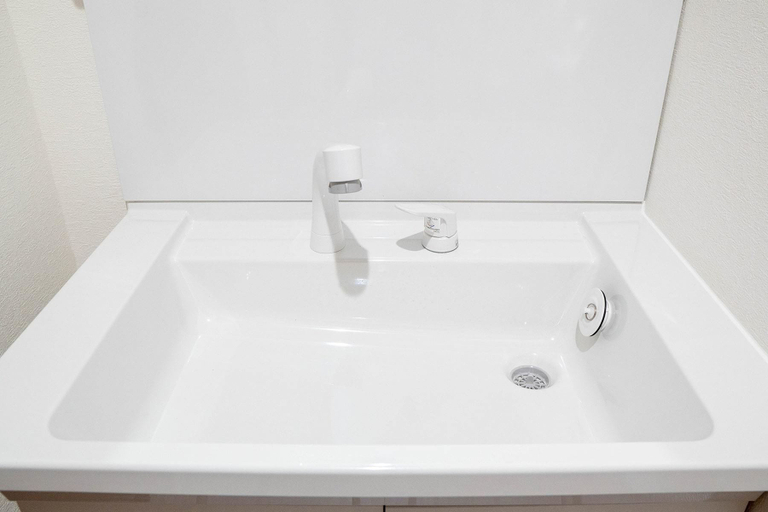 Bathroom 3, LY INN Tokyo Nihonbashi, Chūō