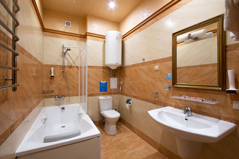 Bathroom 3, VIP-Aparts Bukovel, Nadvirnians'kyi