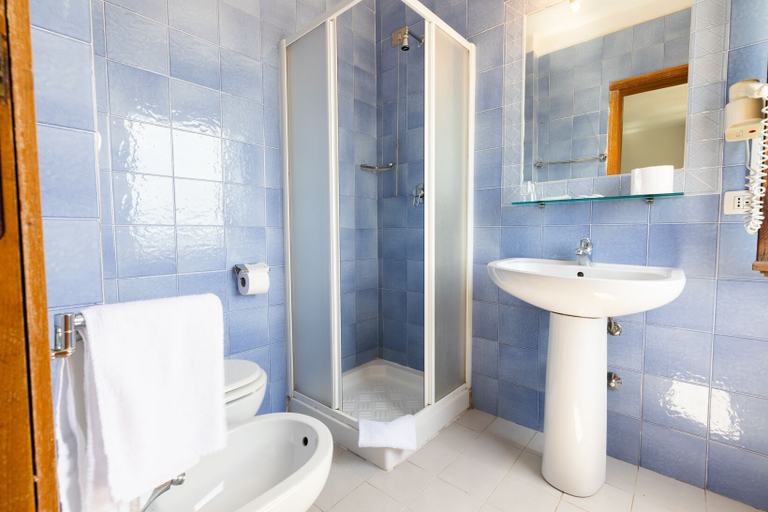 Bathroom, De Plam, Olbia-Tempio