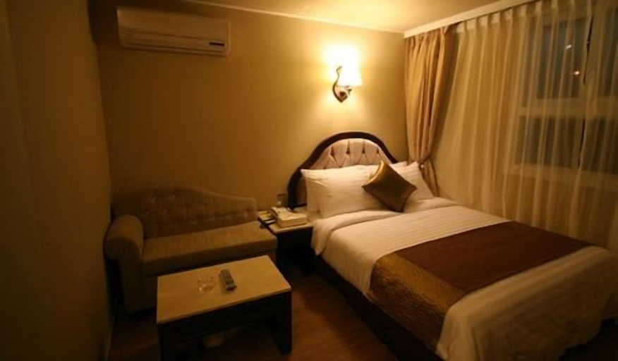 Bedroom 2, L'S Hotel, Jeongseon