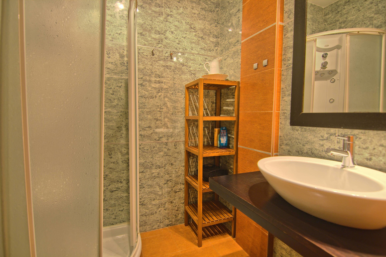 Bathroom 4, Casa Opie, Málaga