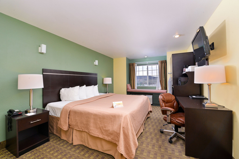 Bedroom 3, Quality Inn & Suites Elko, Elko
