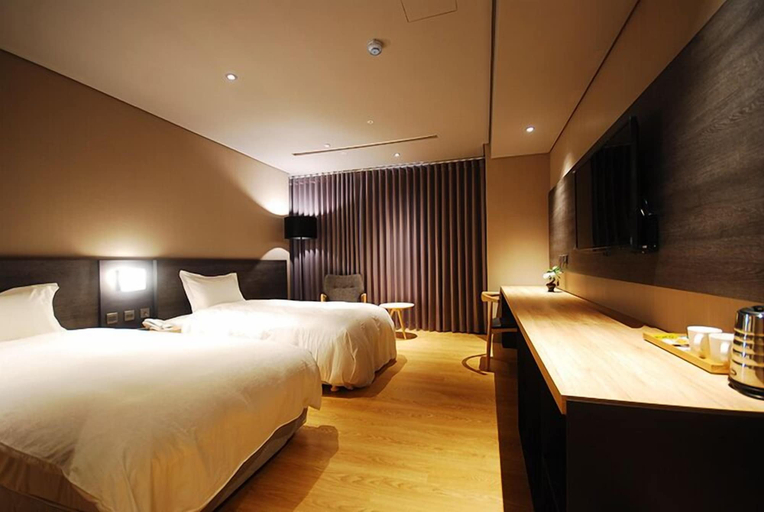 Bedroom 3, Chiayi Guanzhi Hotel, Chiayi City