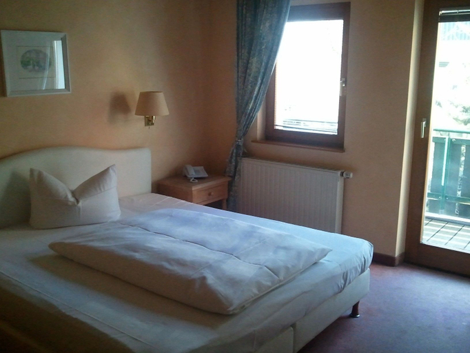 Bedroom 2, Gasthof und Landhotel Zur Ausspanne, Meißen