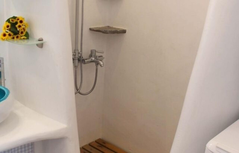Bathroom 2, Nakos Homes, South Aegean