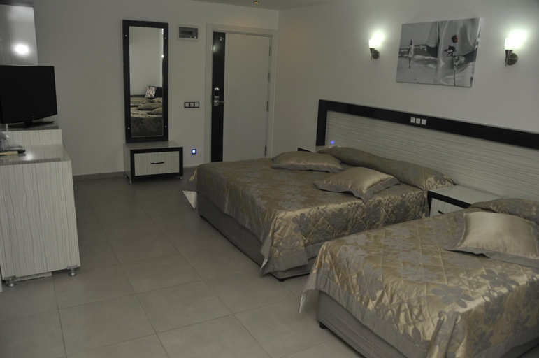 Bedroom 4, Monte Carlo Park Hotel - All Inclusive, Alanya