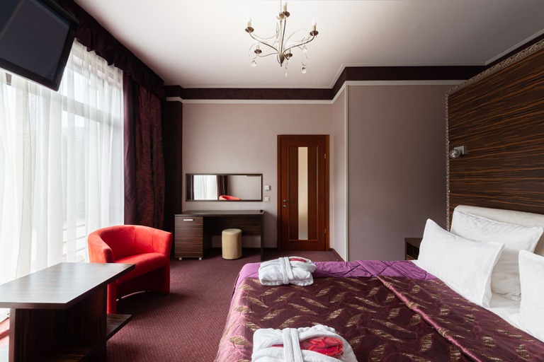 Bedroom 2, VIP-Aparts Bukovel, Nadvirnians'kyi