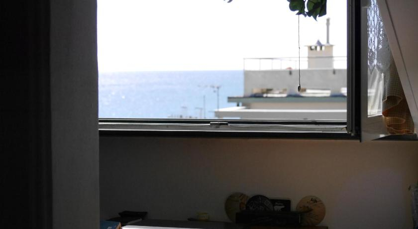 Others 2, Appartamento Nizza, Savona