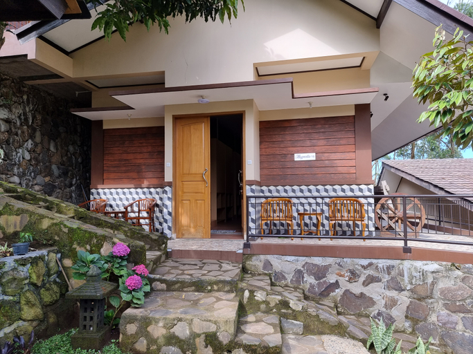 Exterior & Views 3, Qions villa, Bandung