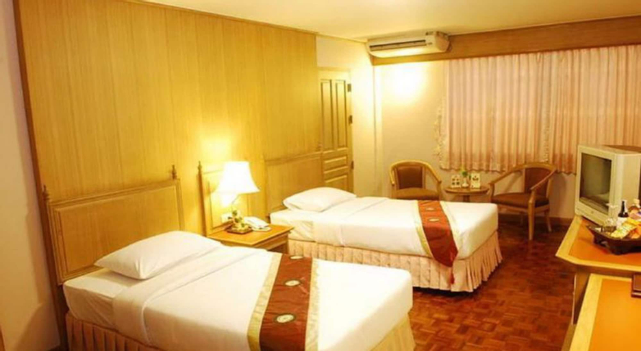 Bedroom 6