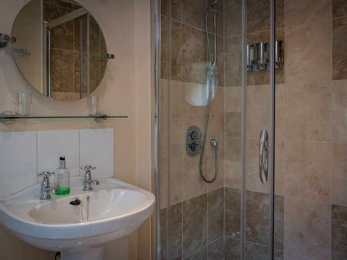 Bathroom 4, Old Vicarage, Devon
