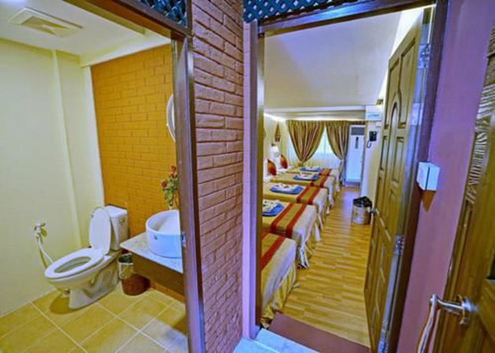 Bathroom 4, Hotel Yadanarbon Bagan, Myingyan