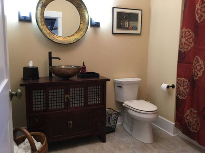 Bathroom 4, Attwood House Bed and Breakfast, Riley