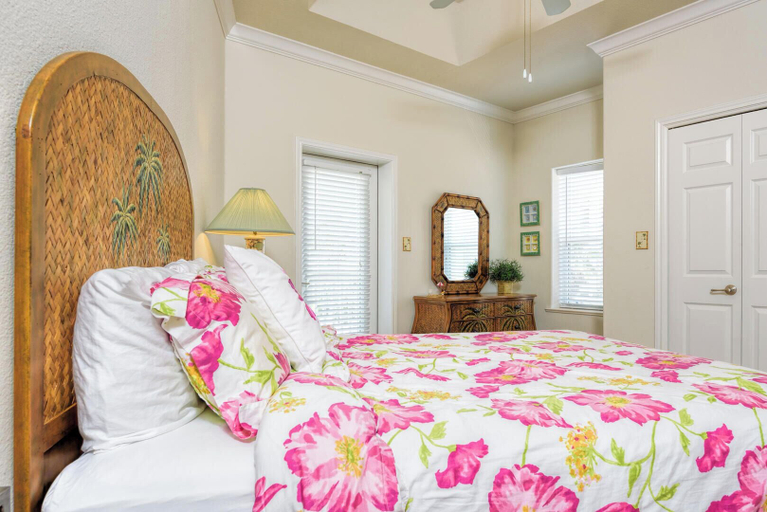 Bedroom 3, Large 3-bed Condo w Tropical Pool, Close to Beach!, Cameron