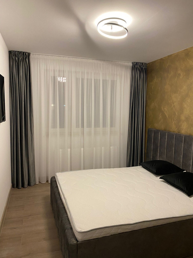 Room 4, Charming 1-bed Apartment in Brasov, Brasov