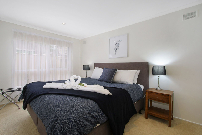 Bedroom 3, Woody's In Central Bright, Alpine - East