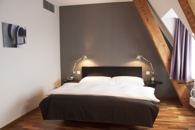 Bedroom 21