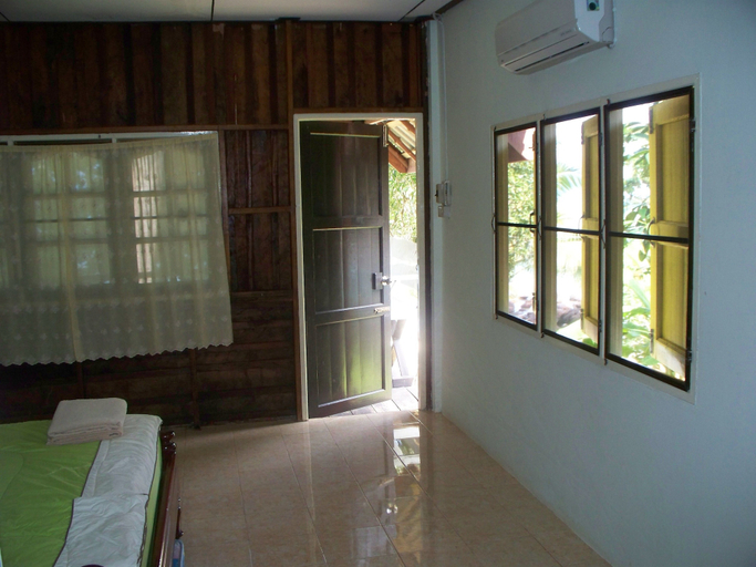 Bedroom 3, AoPong Resort, K. Ko Kut
