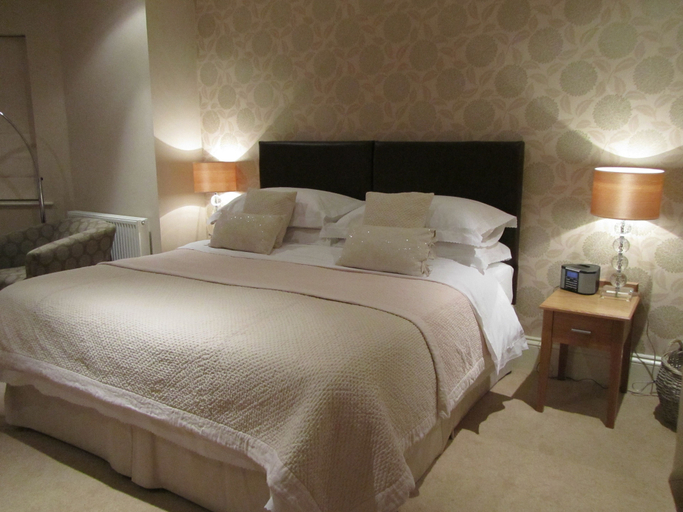 Bedroom 2, Detmore House, Gloucestershire