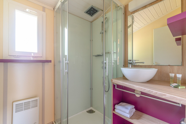 Bathroom 5, Lagrange Vacances Port Lalande, Lot-et-Garonne