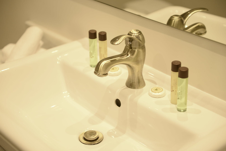 Bathroom 3, Casa Moma 1948, Lleida
