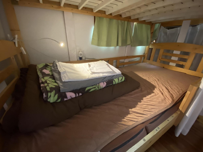 Bedroom 4, Guesthouse Base Okinawa - Hostel, Naha