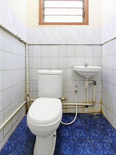 Bathroom 3, Hotel O Mutiara, Magelang