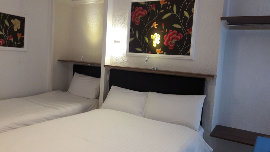 Bedroom 2, Glenfield Lodge Guest House, Leicester