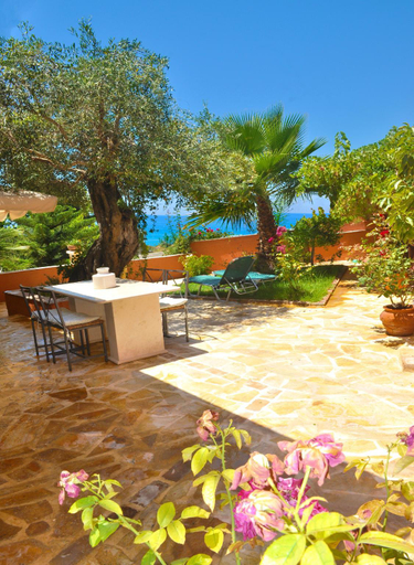 Sport & Beauty, Holiday House Angelos D on Agios Gordios Beach, Ionian Islands