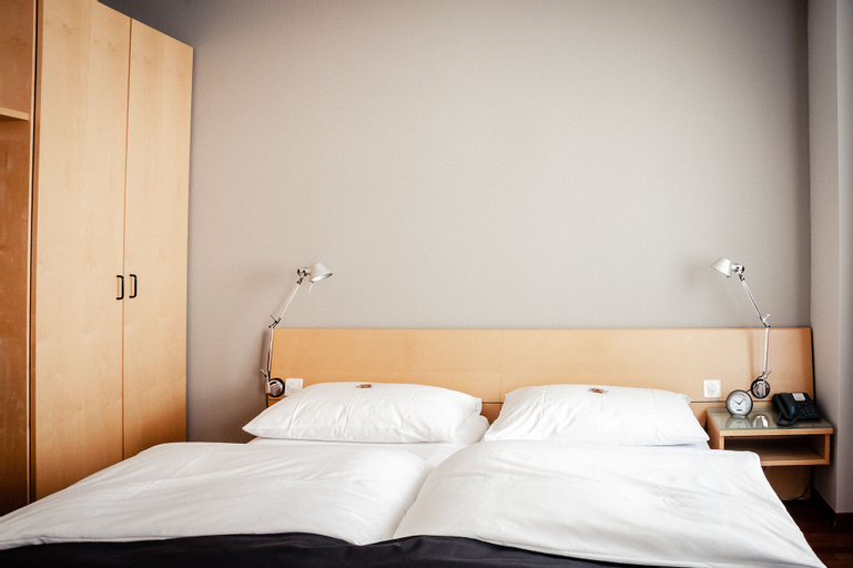 Bedroom 26