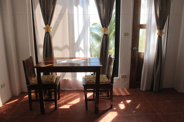 Dining Room 8