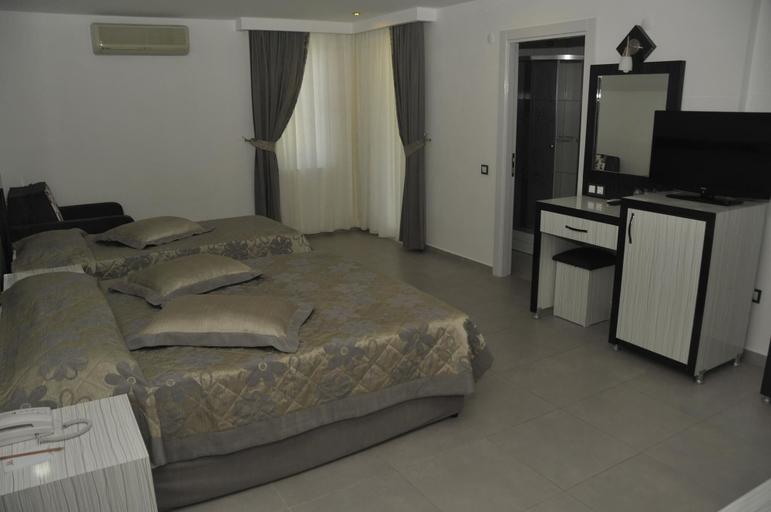 Bedroom 3, Monte Carlo Park Hotel - All Inclusive, Alanya