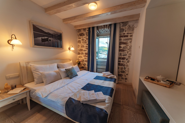 Bedroom 3, Boutique Heritage Hotel Blanc & Bleu - Capitano