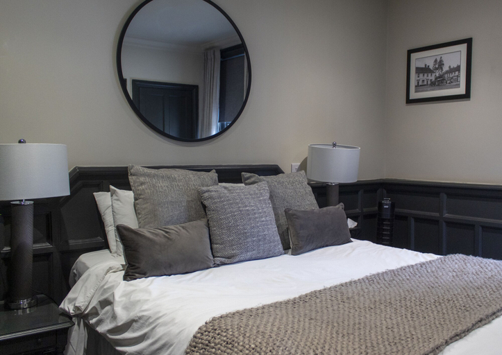Bedroom 3, JD Young Hotel, Norfolk