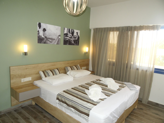Bedroom 4, Horizon Beach Hotel, Crete