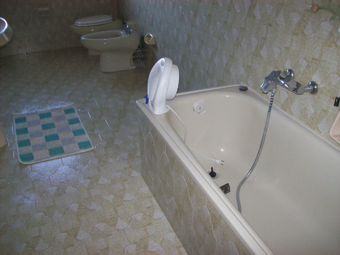 Bathroom 4, Deltamartini, Trapani