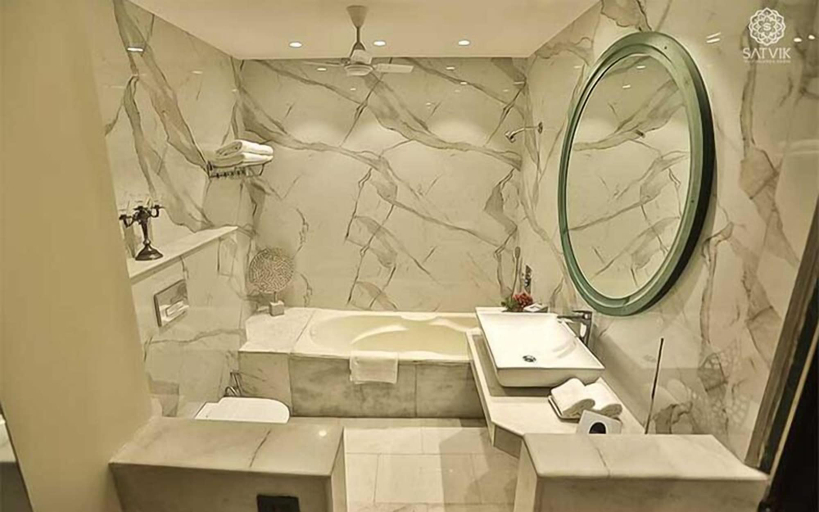 Bathroom 4, Spara Boutique Resort, Delhi